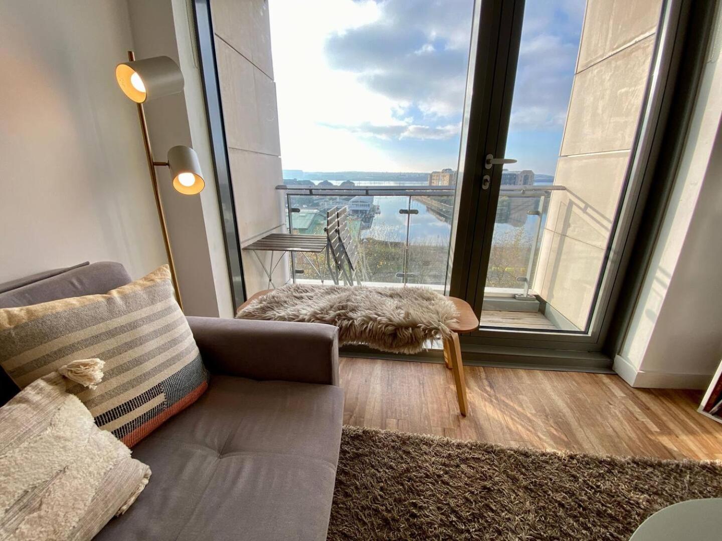 Stunning Mersey View Flat W Parking In Liverpool Luaran gambar