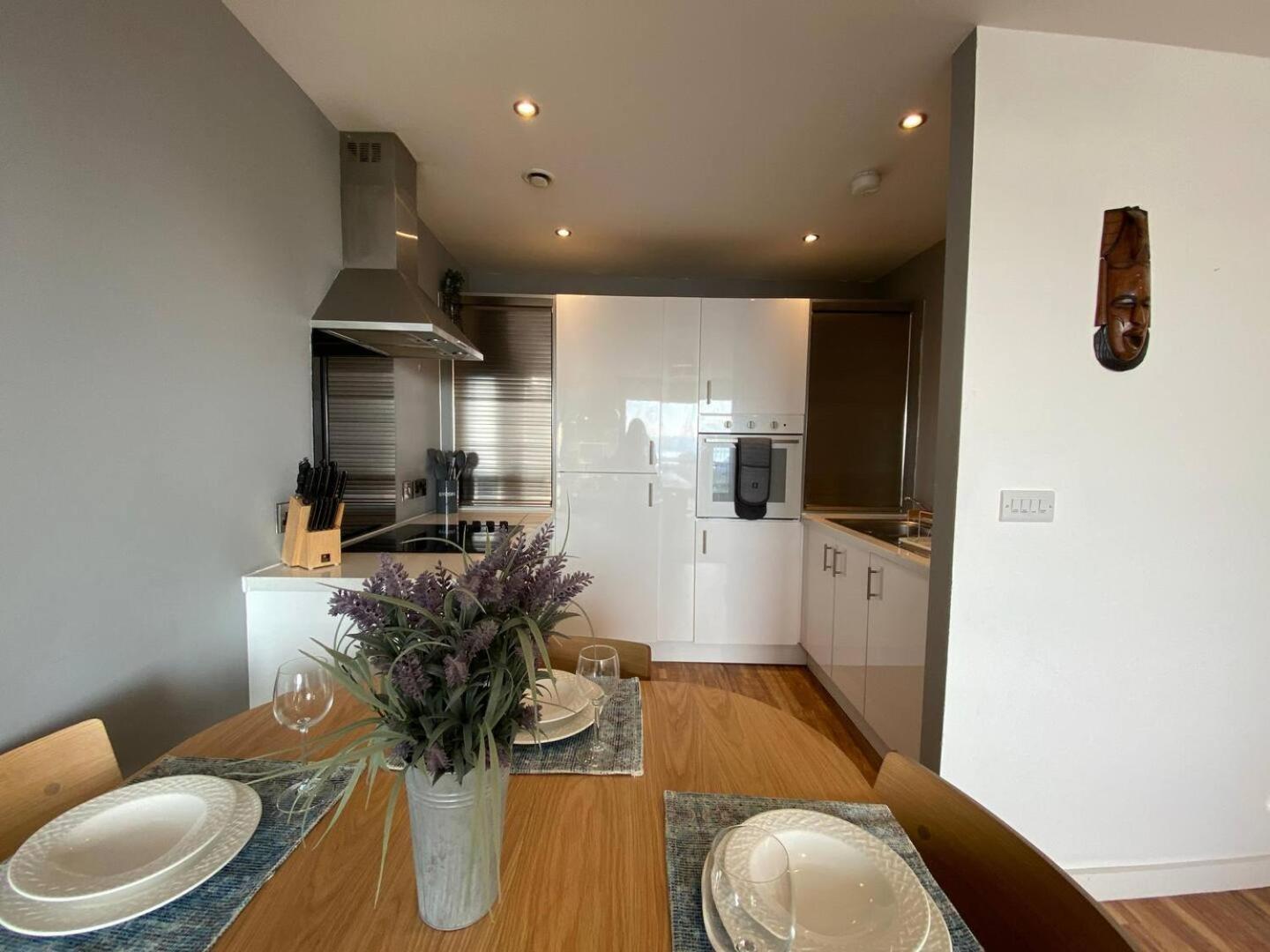 Stunning Mersey View Flat W Parking In Liverpool Luaran gambar