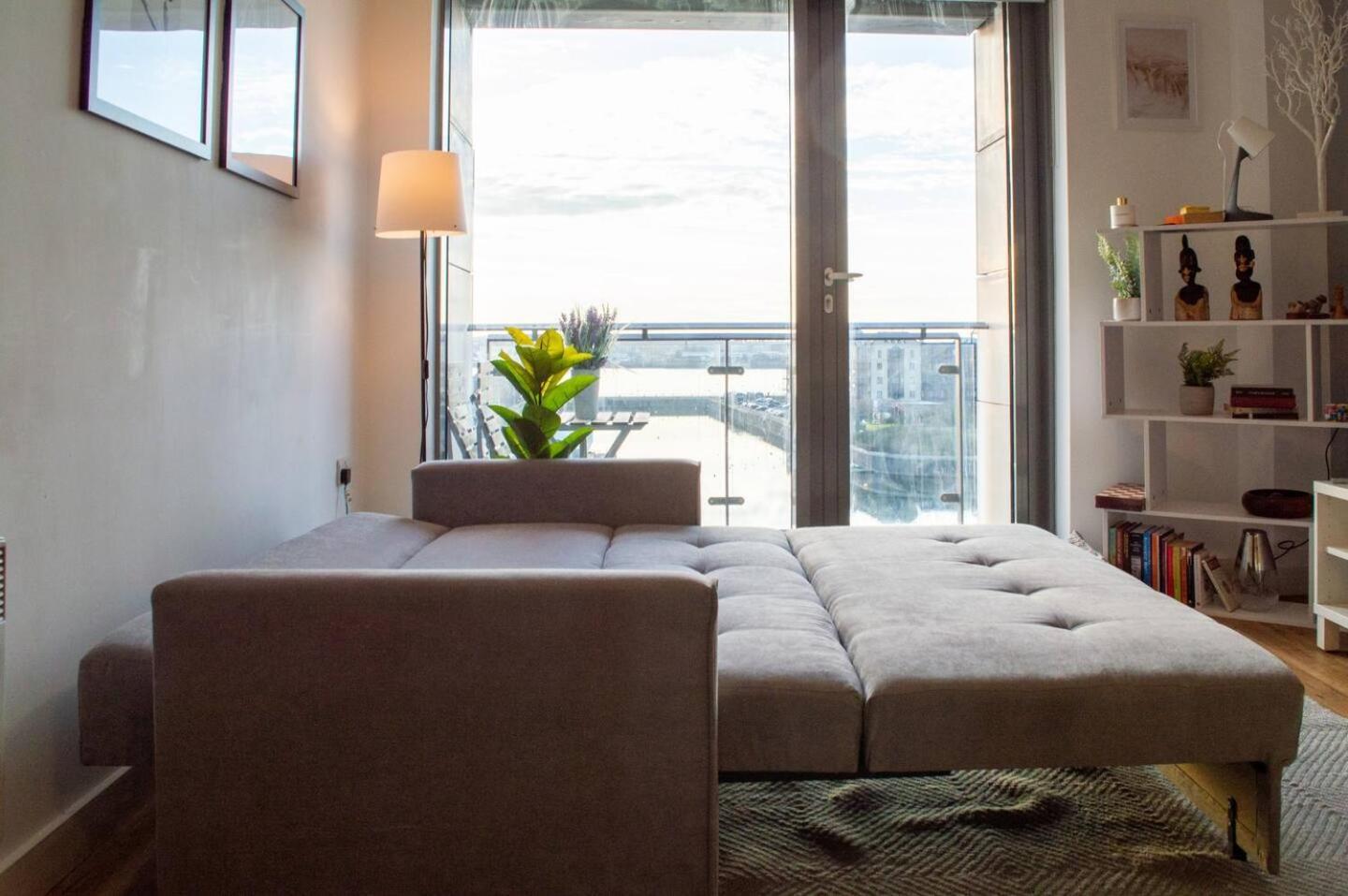 Stunning Mersey View Flat W Parking In Liverpool Luaran gambar