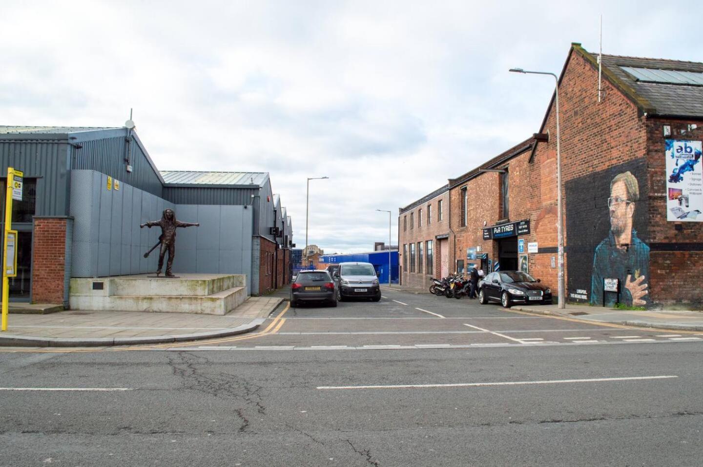 Stunning Mersey View Flat W Parking In Liverpool Luaran gambar